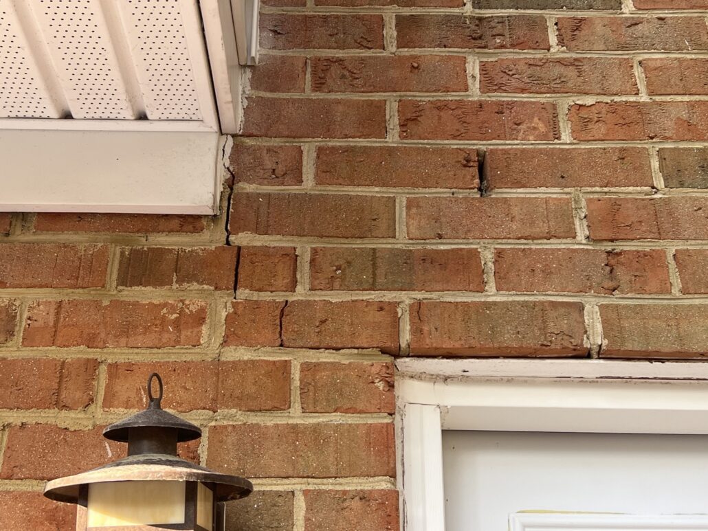 Brick veneer with lintel failure